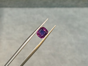 G724 UNHEAT PURPLE SAPPHIRE LONG CUSHION 1.54CT