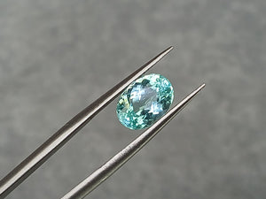 PARAIBA TOURMALINE OVAL 2CT G302