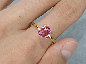 M280	PINK SAPPHIRE 1.60CT  LONG CUSHION