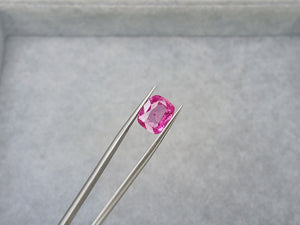 M296	PINK SAPPHIRE LONG CUSHION  3.71CT