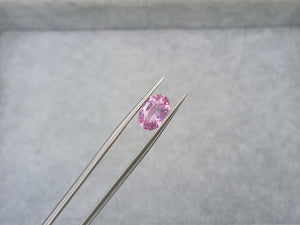 G733 UNHEAT PADPARADSCHA SAPPHIRE OVAL 2.43CT