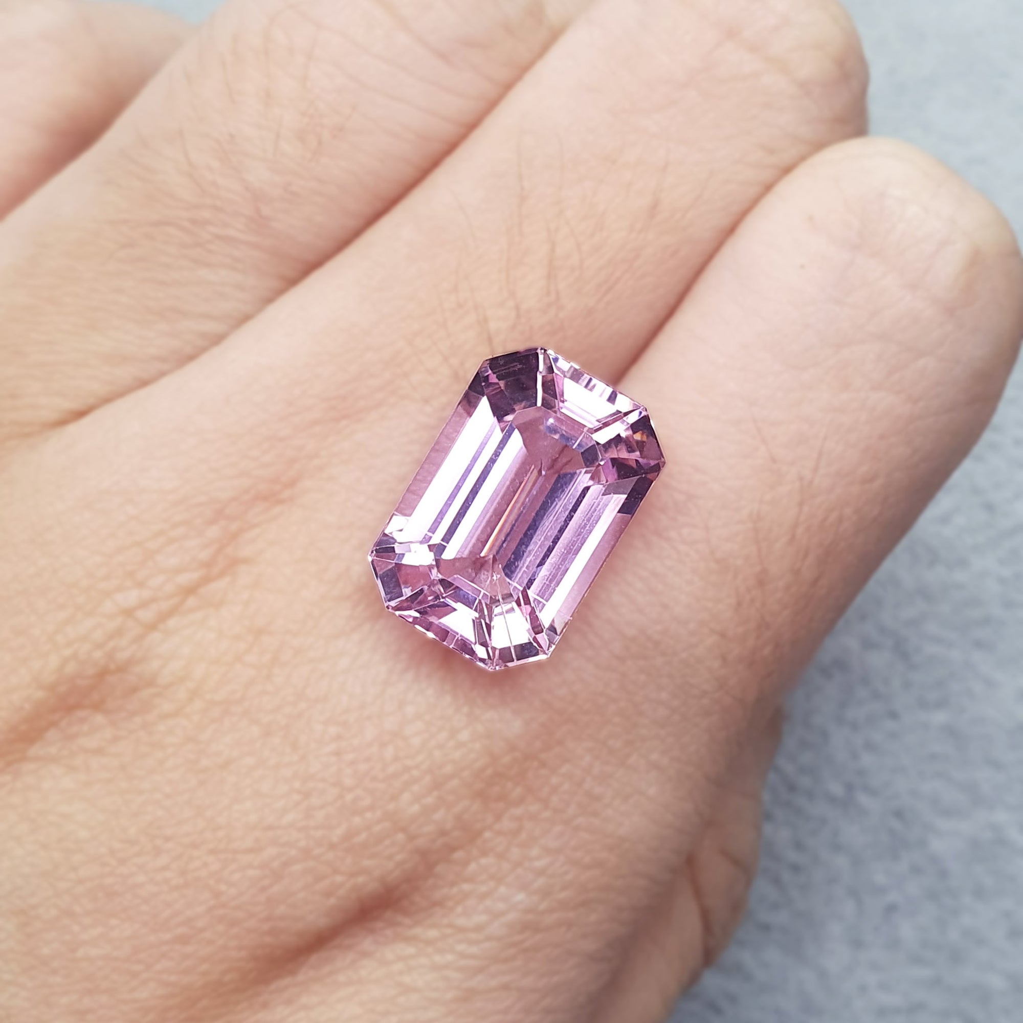 BRAZIL KUNZITE EMERALD 12.44CT G037