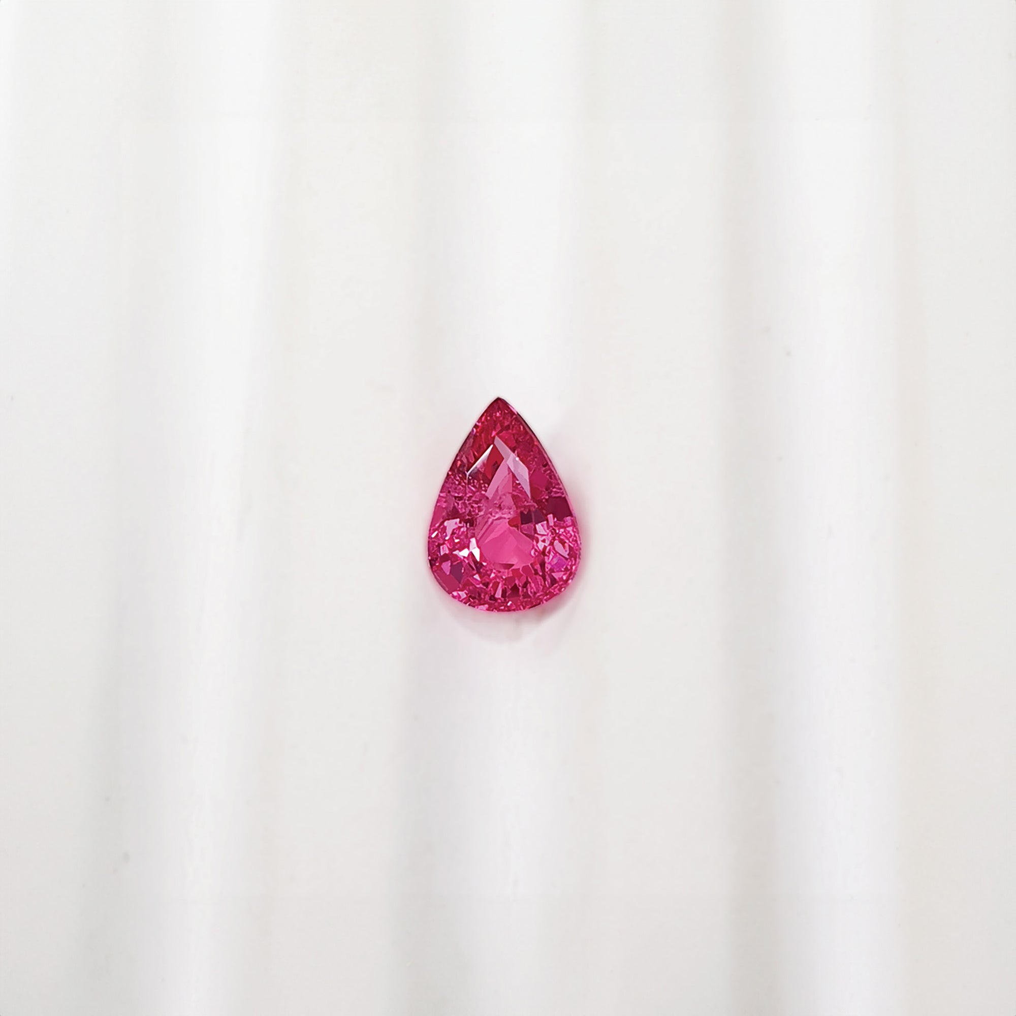 MAHENGE PINK SPINEL PEAR 1.5CT G703