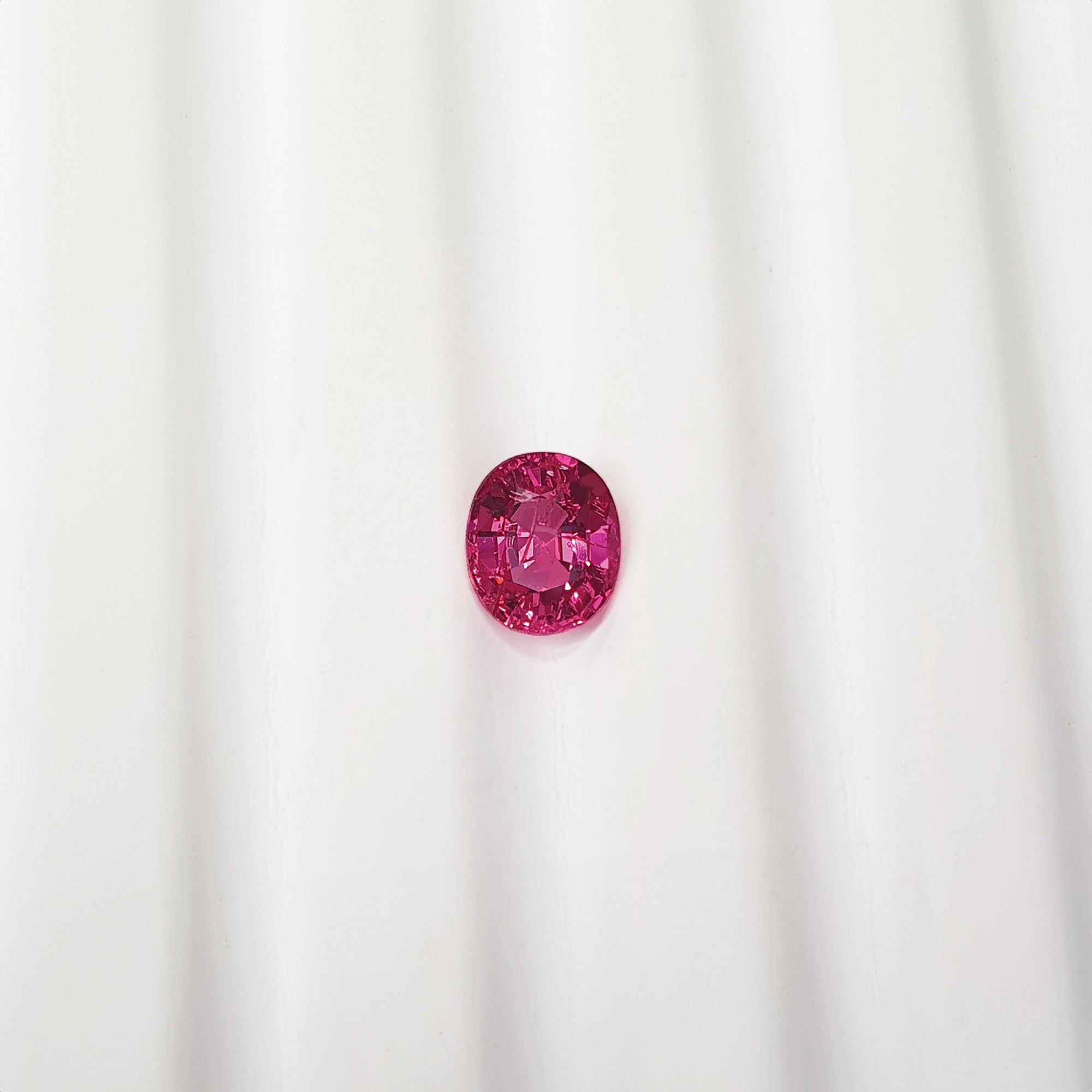 MAHENGE PINK SPINEL OVAL 1.95CT  G706