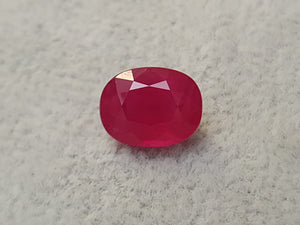 G742 RUBY LONG OVAL 4.38CT