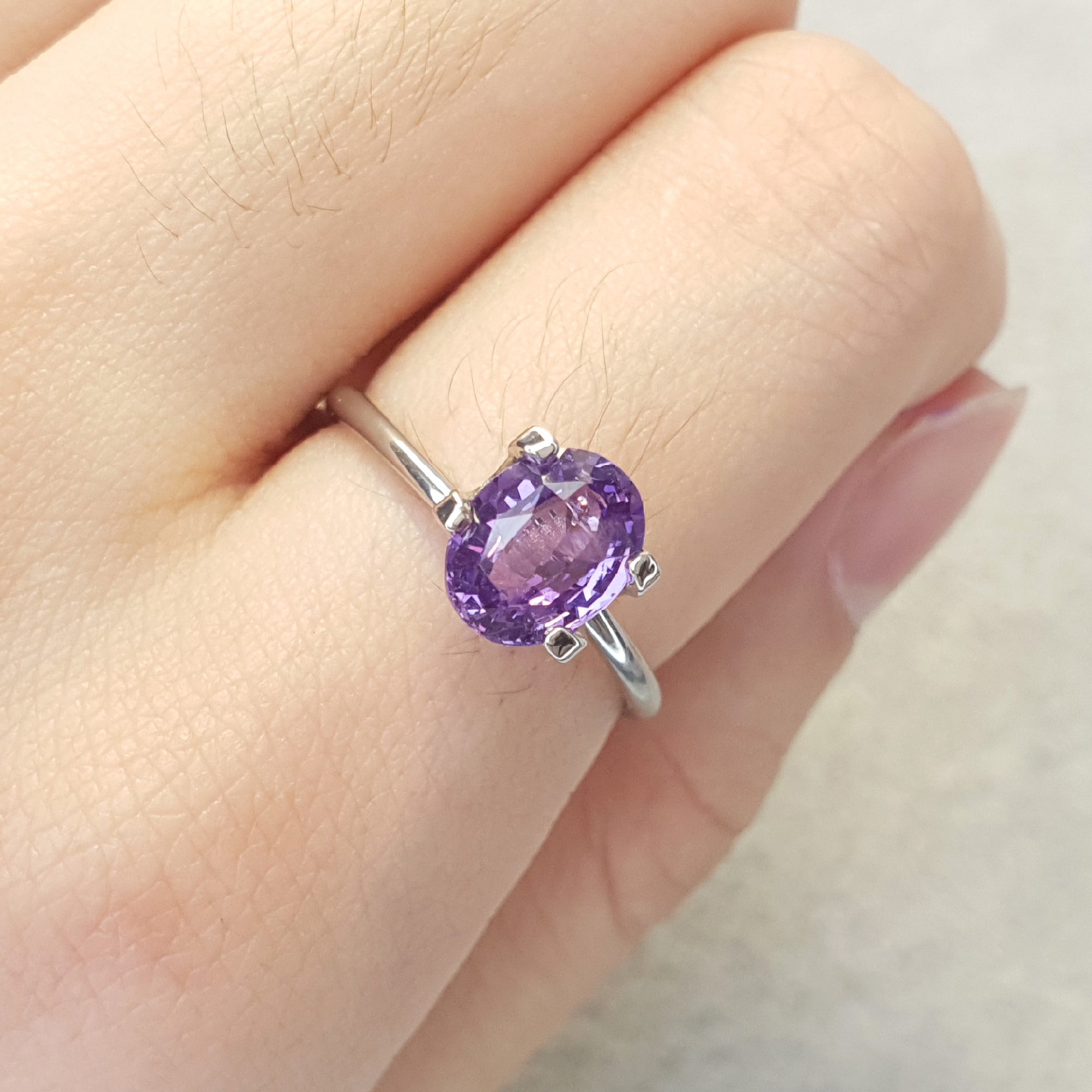 G747 PURPLE SAPPHIRE OVAL 1.91CT