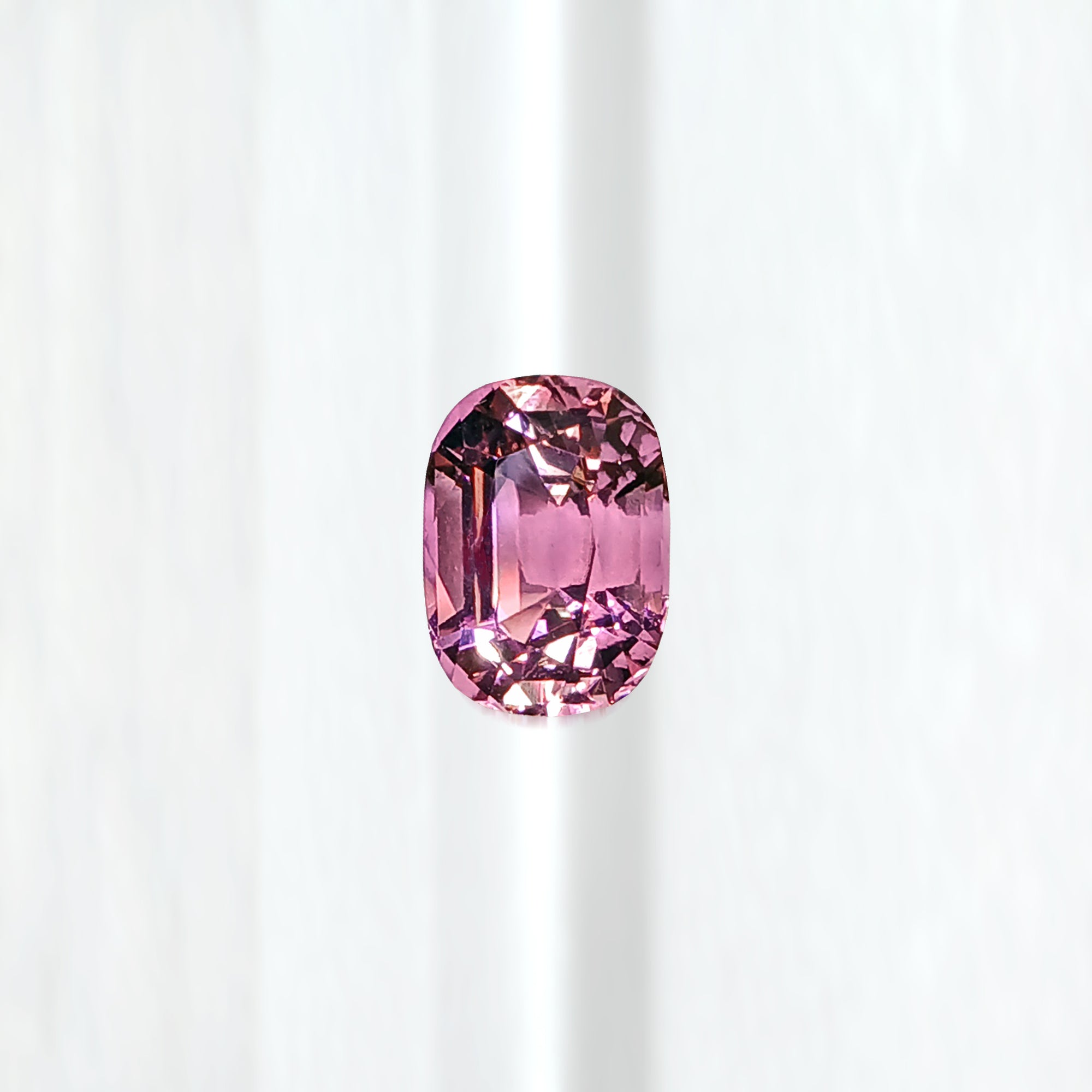 G234	PINK TOURMALINE LONG CUSHION 7.3CT