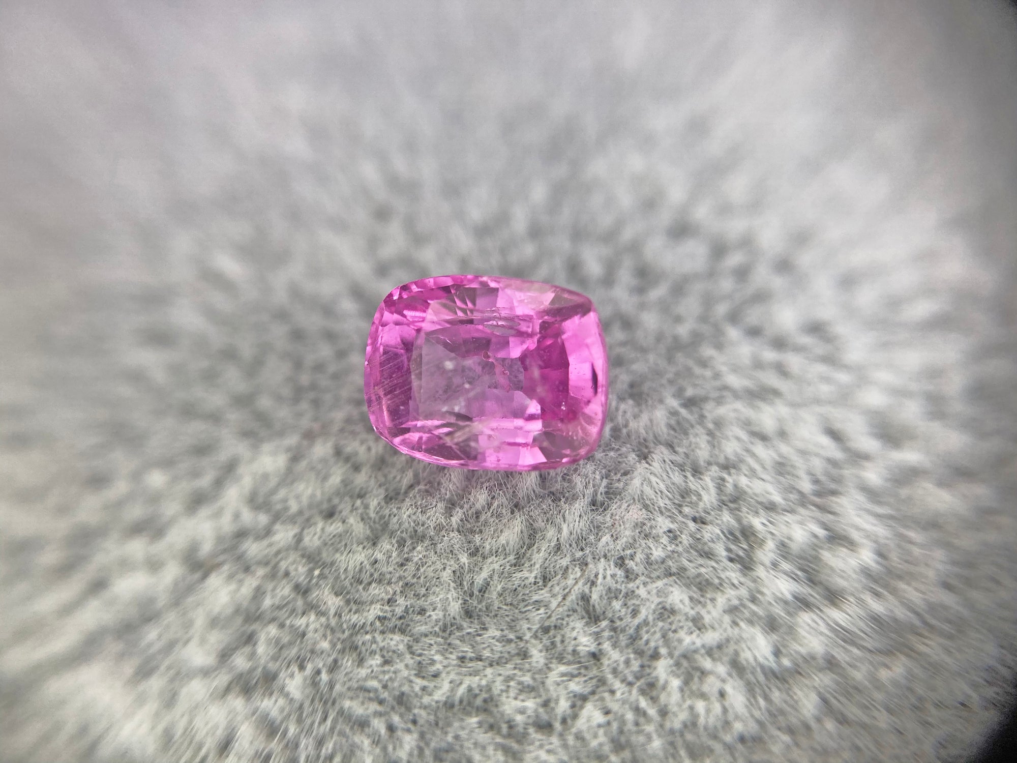 M283	PINK SAPPHIRE 2.04CT  LONG CUSHION