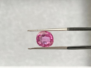 M290	PINK SAPPHIRE OVAL 3.27CT