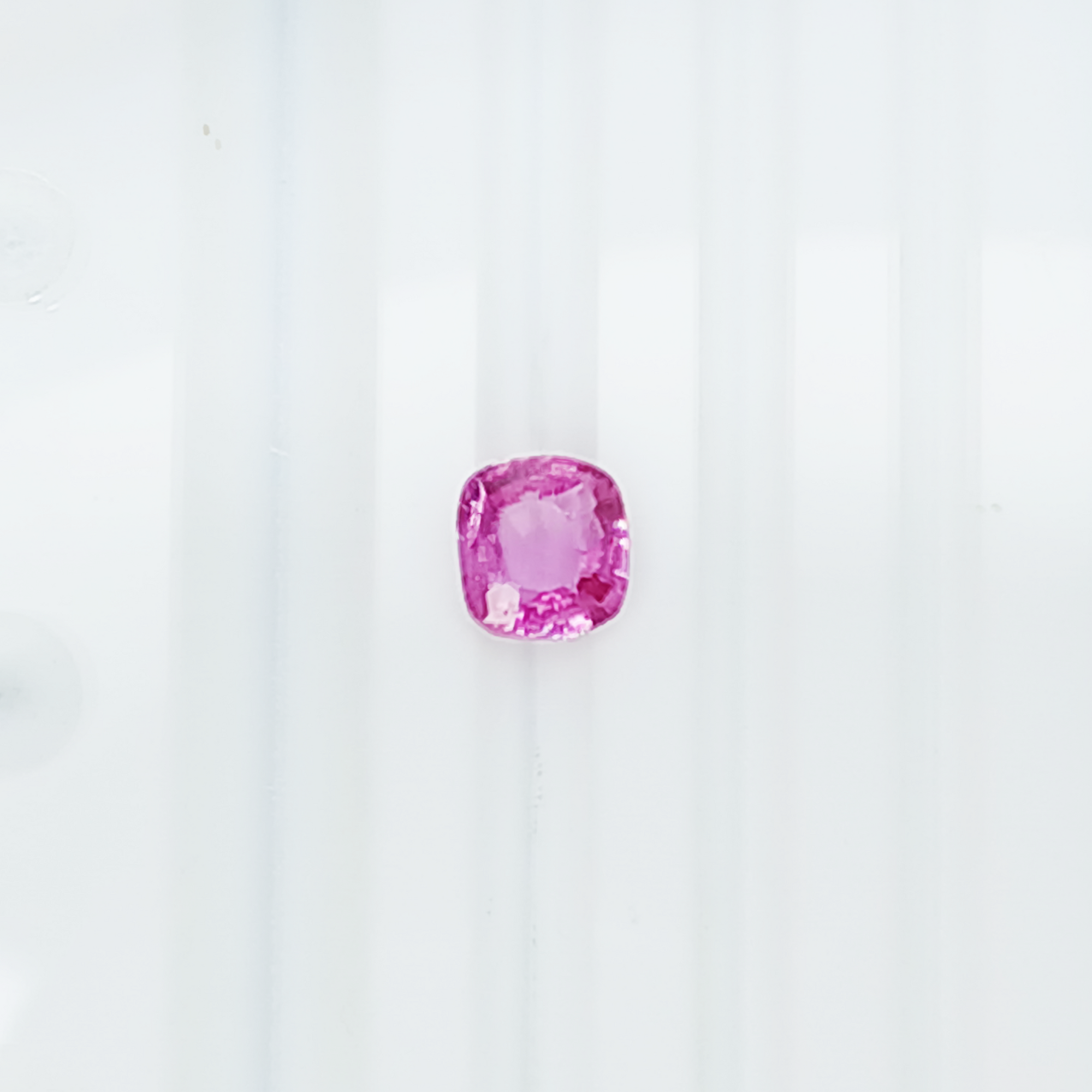 M279	PINK SAPPHIRE CUSHION 1.44CT